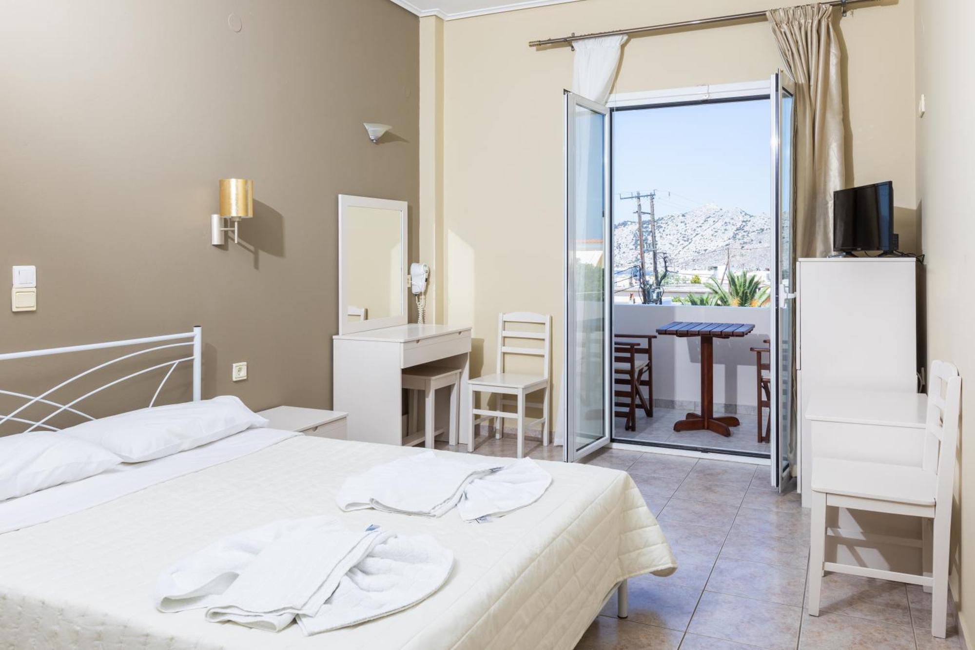 Hotel Venetia Perdika  Eksteriør bilde