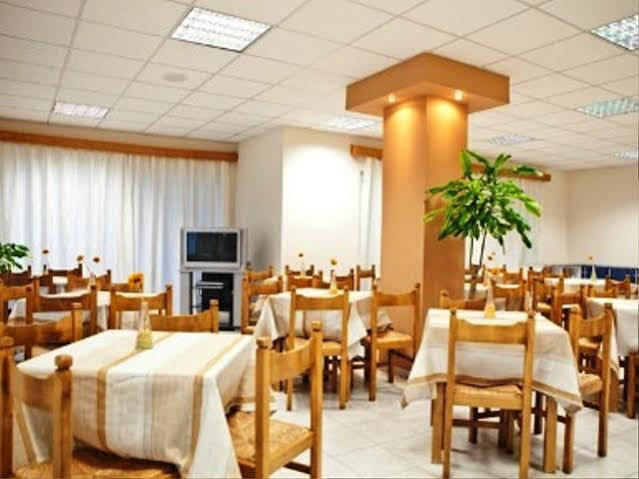 Hotel Venetia Perdika  Eksteriør bilde