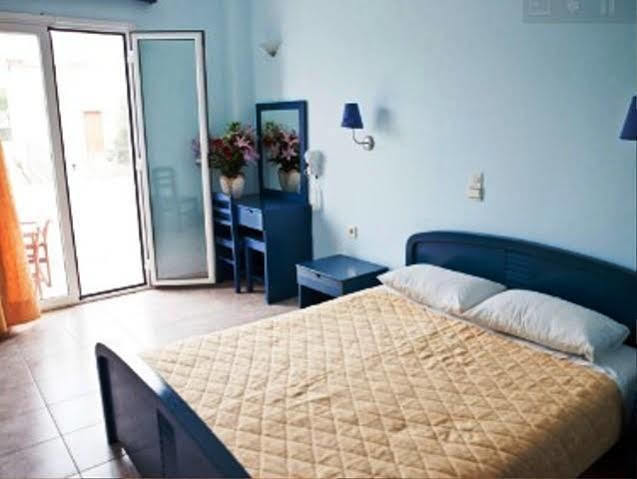 Hotel Venetia Perdika  Eksteriør bilde